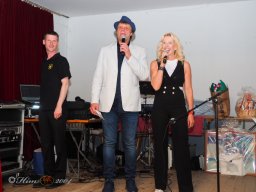 Künstler helfen Kinder - Mit Musik zur Menschlichkeit